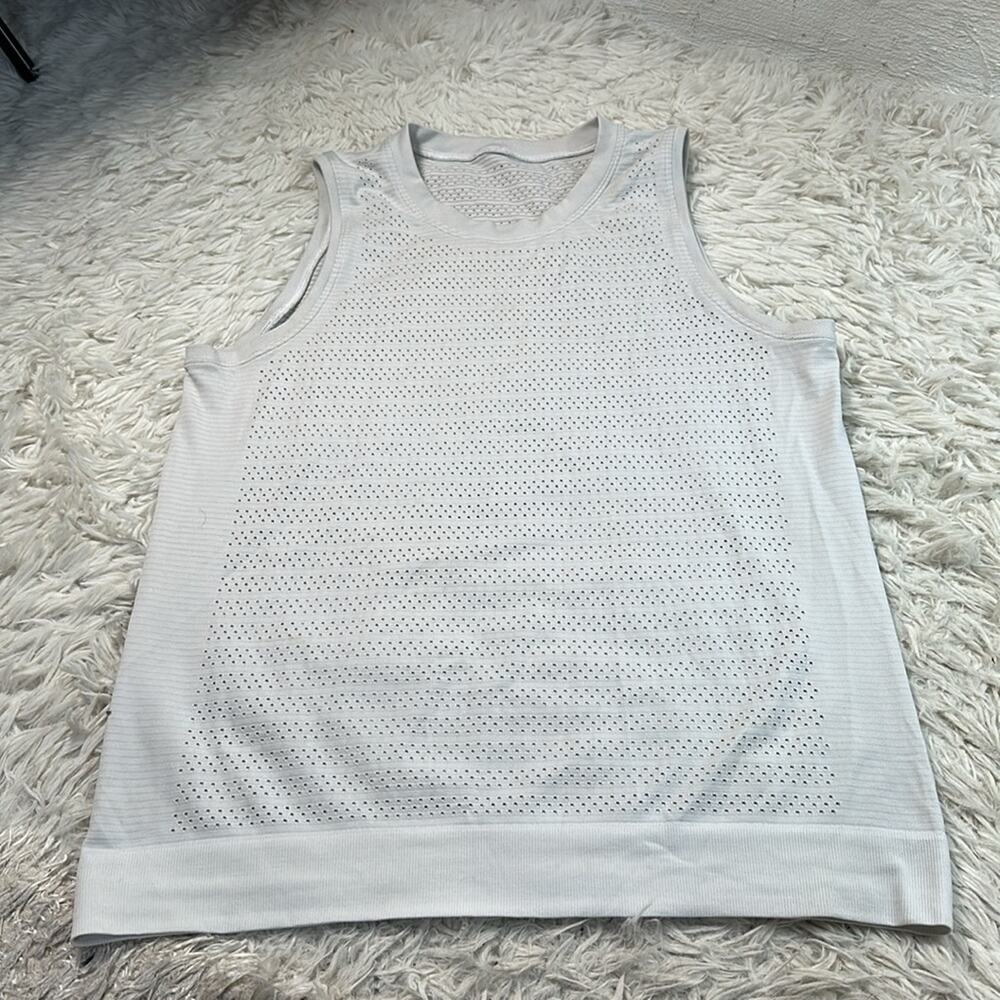 Lululemon Breeze By Muscle Tank II White / White